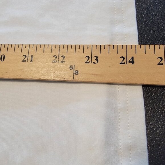 On Twelfth Shirt FANCY Spellout Women's Size L White Top - Picture 5 of 6